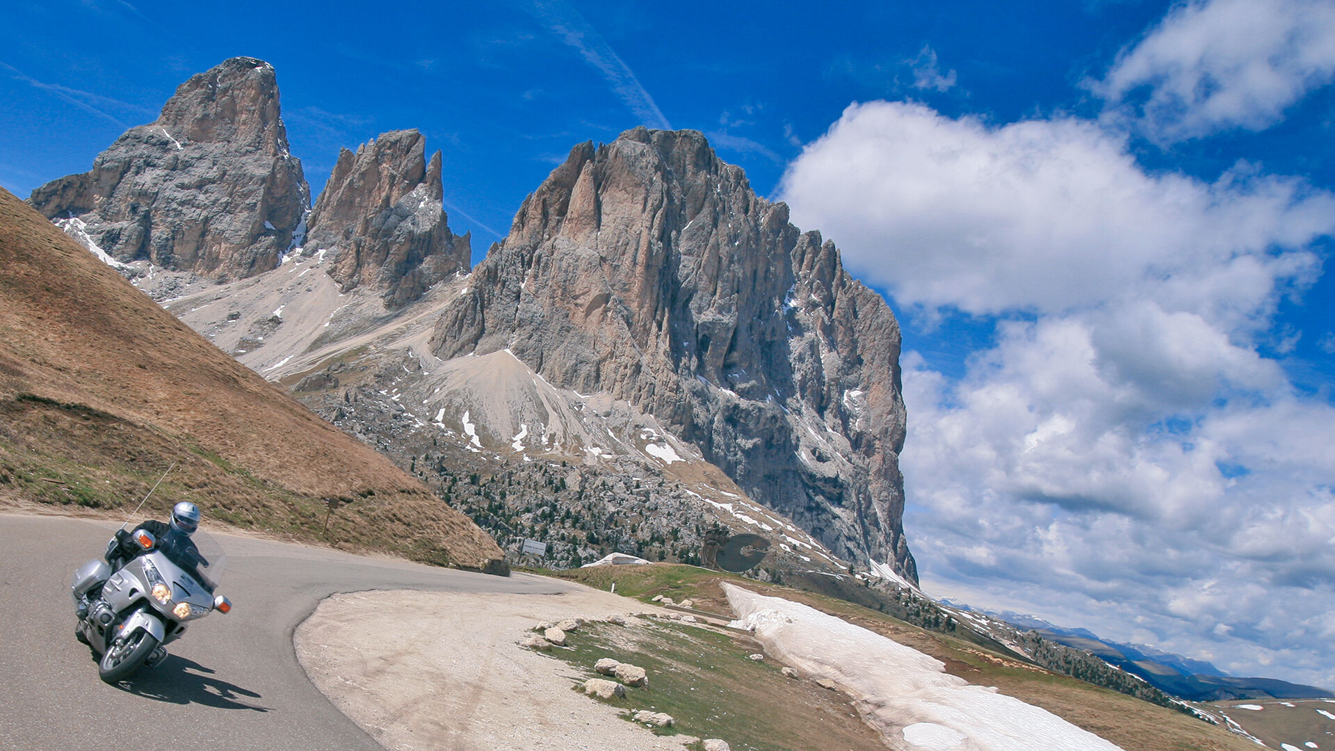 21 Dolomitenpässe an einem Tag